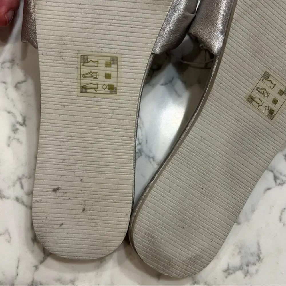Draper James Silver Bow Slid Slip On Sandals Size Small